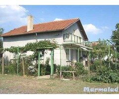 Продава се селска къща в с. Крумово